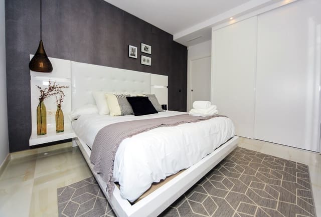 2 bedroom Apartment for sale in Los Altos with pool - € 309,000 (Ref: 9478398)