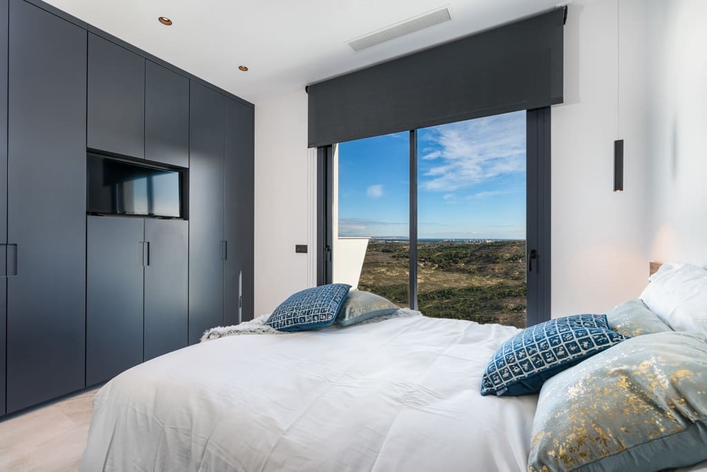 3 makuuhuone Huvila myytävänä paikassa Ciudad Quesada mukana uima-altaan 
autotalli - 1 450 000 € (Ref: 9478404)