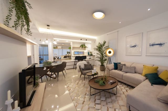 3 makuuhuone Huvila myytävänä paikassa Los Alcázares mukana uima-altaan 
autotalli - 470 930 € (Ref: 9478405)