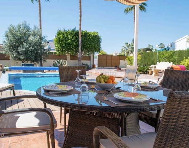 4 soveværelse Villa til salg i Ciudad Quesada, Rojales med garage - € 600.000 (Ref: 9478412)