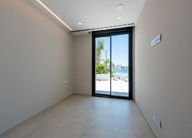 3 camera da letto Appartamento in vendita in Benidorm con piscina garage - 1.650.000 € (Rif: 9478419)