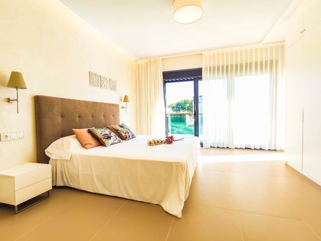 3 soverom Villa til salgs i Dehesa de Campoamor med svømmebasseng garasje - € 945 500 (Ref: 9478426)