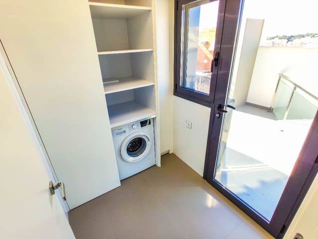 Chalet de 3 habitaciones en Dehesa de Campoamor, Orihuela en venta con piscina garaje - 1.215.000 € (Ref: 9478428)