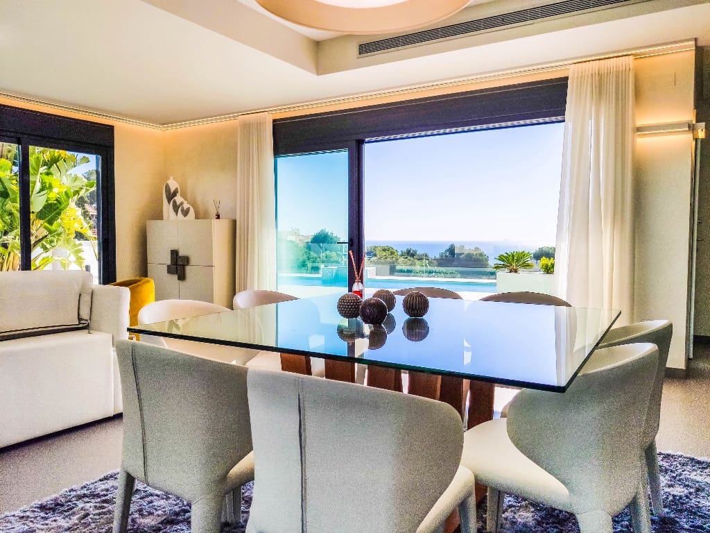 Chalet de 3 habitaciones en Dehesa de Campoamor en venta con piscina garaje - 1.215.000 € (Ref: 9478428)