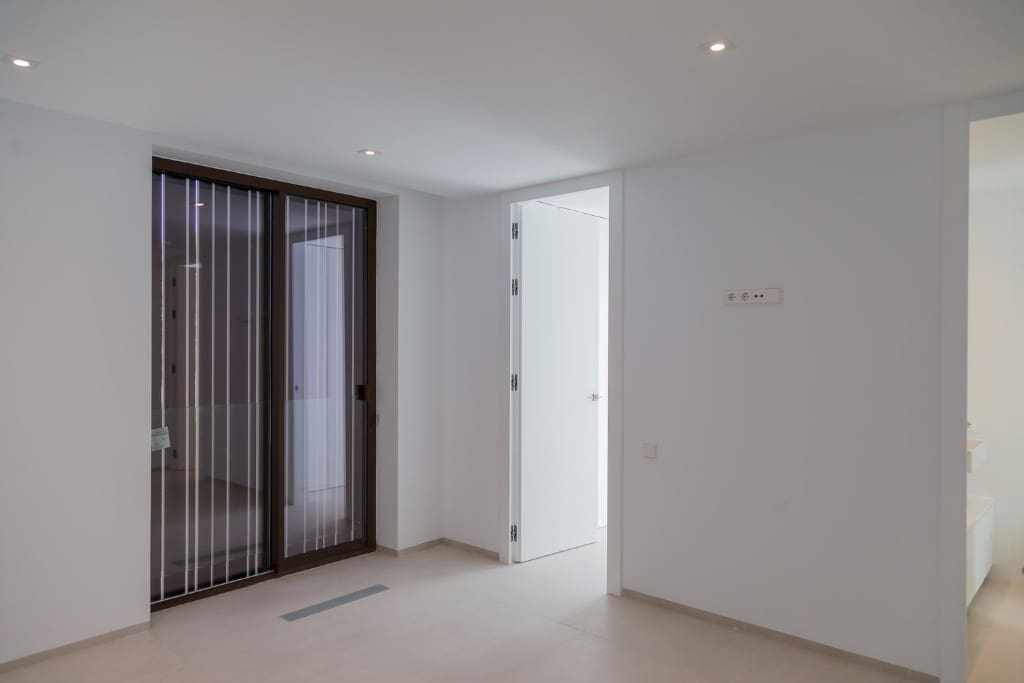 4 soveværelse Villa til salg i Moraira med swimmingpool - € 990.000 (Ref: 9478438)