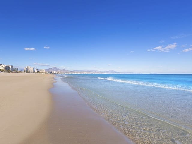 3 bedroom Villa for sale in Alicante / Alacant city with pool garage - € 1,975,000 (Ref: 9478448)