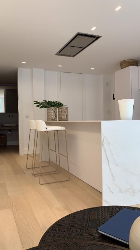 2 chambre Appartement à vendre à Benidorm avec piscine garage - 1 550 000 € (Ref: 9478456)