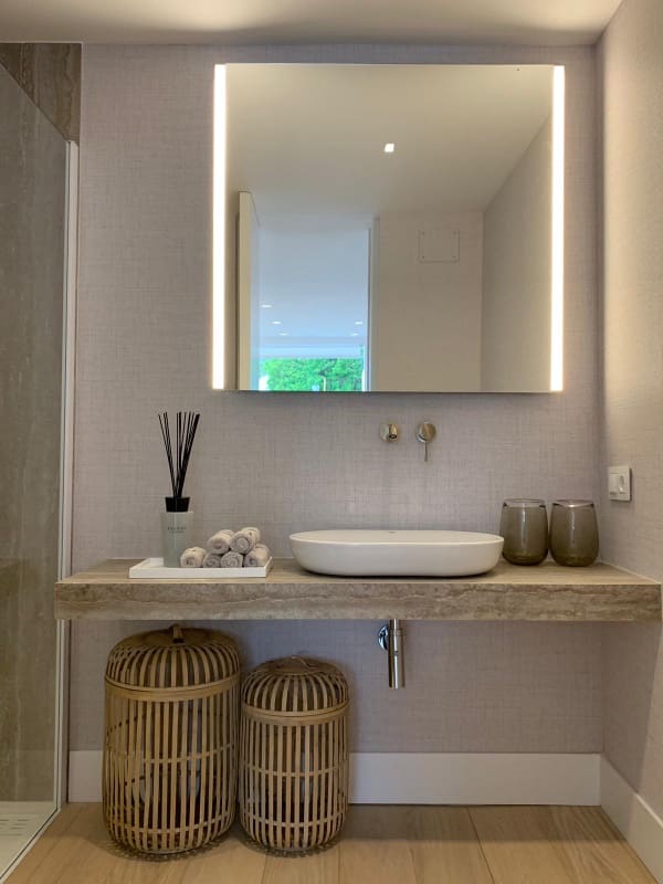 2 chambre Appartement à vendre à Benidorm avec piscine garage - 1 550 000 € (Ref: 9478456)