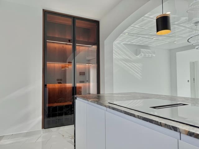 4 sypialnia Willa na sprzedaż w Ciudad Quesada, Rojales z basenem garażem - 799 000 € (Ref: 9478473)