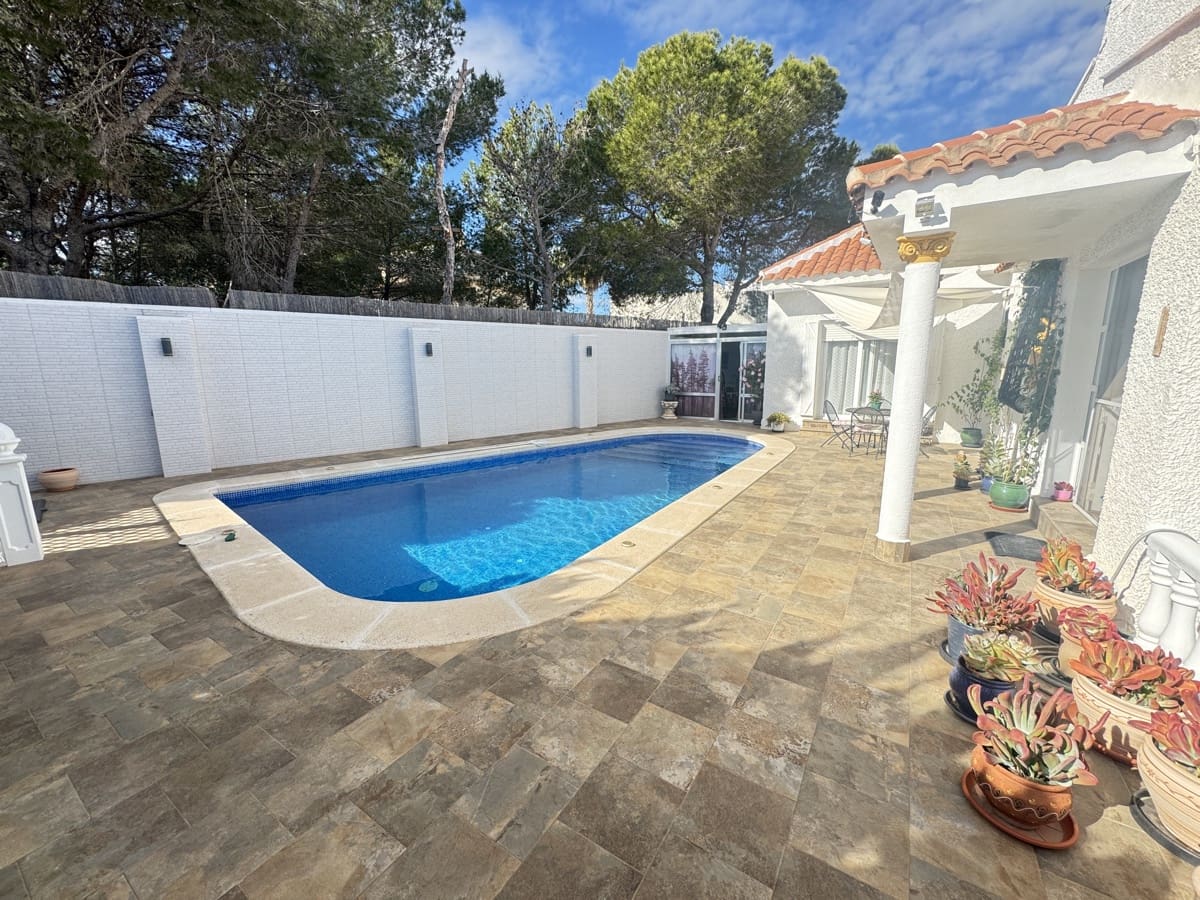 3 makuuhuone Huvila myytävänä paikassa Villamartin - 375 000 € (Ref: 9478481)