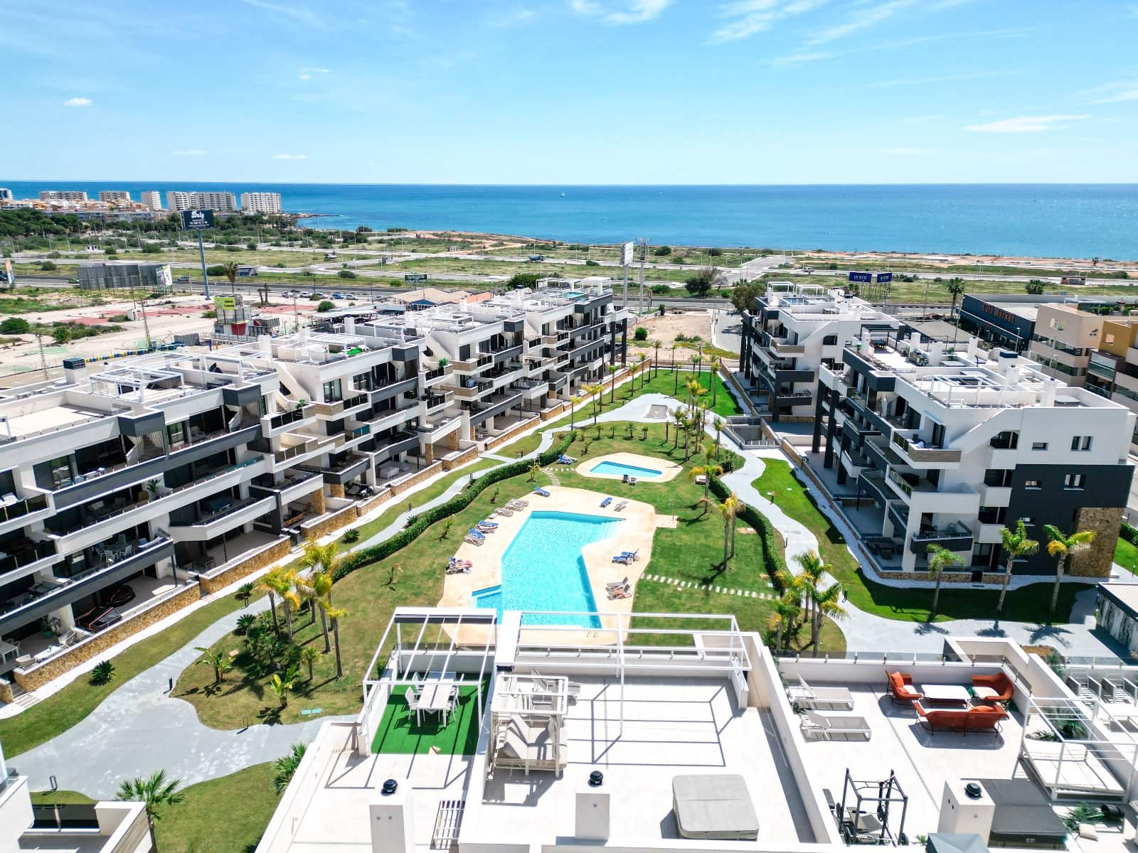 2 bedroom Apartment for sale in Playa Flamenca with garage - € 599,000 (Ref: 9479423)
