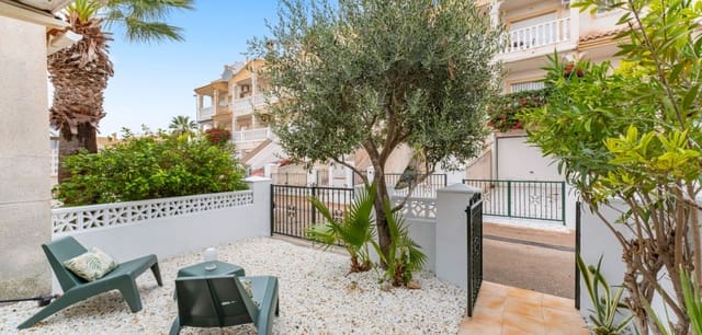 2 makuuhuone Omakotitalo myytävänä paikassa Orihuela Costa, Orihuela mukana uima-altaan - 197 000 € (Ref: 9479436)