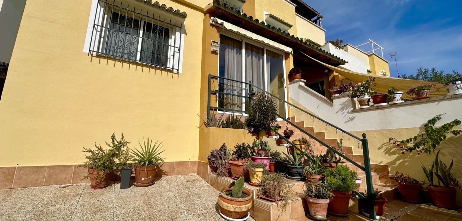 3 bedroom Villa for sale in Orihuela Costa with pool - € 185,000 (Ref: 9479439)
