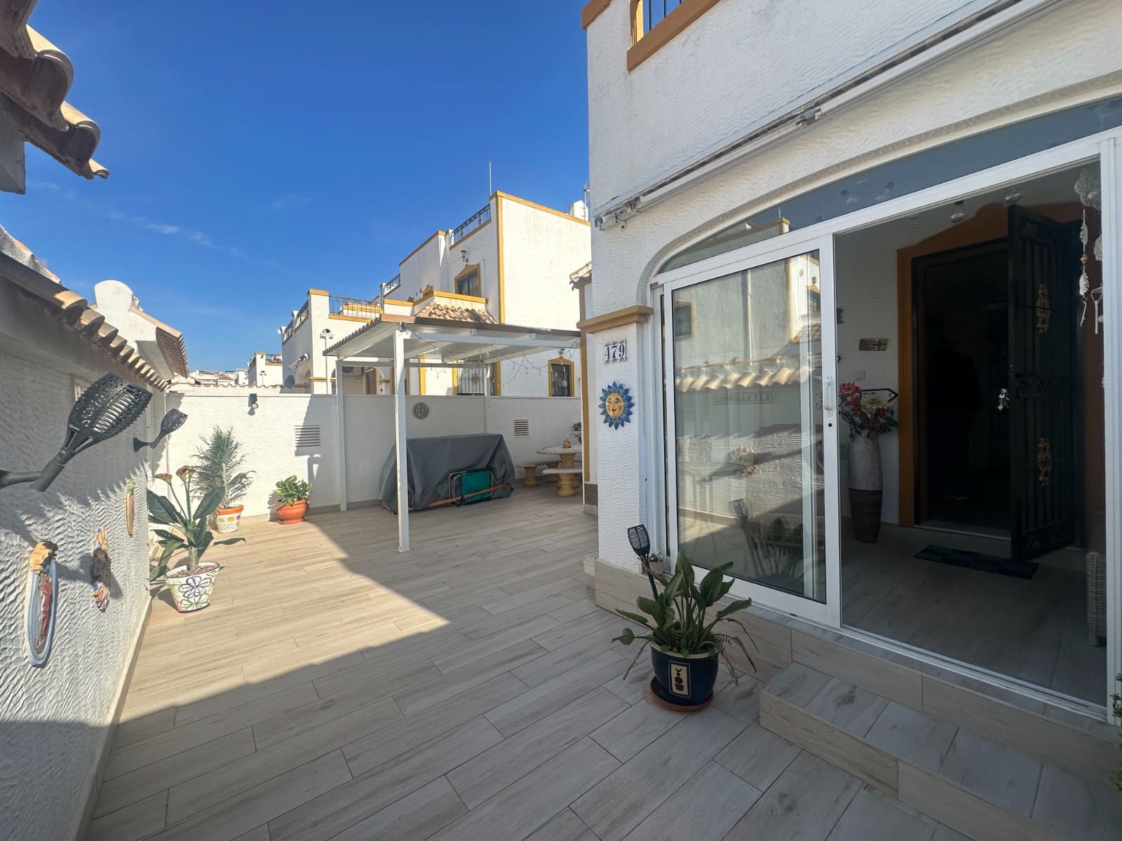 3 bedroom Townhouse for sale in Orihuela - € 180,000 (Ref: 9497952)