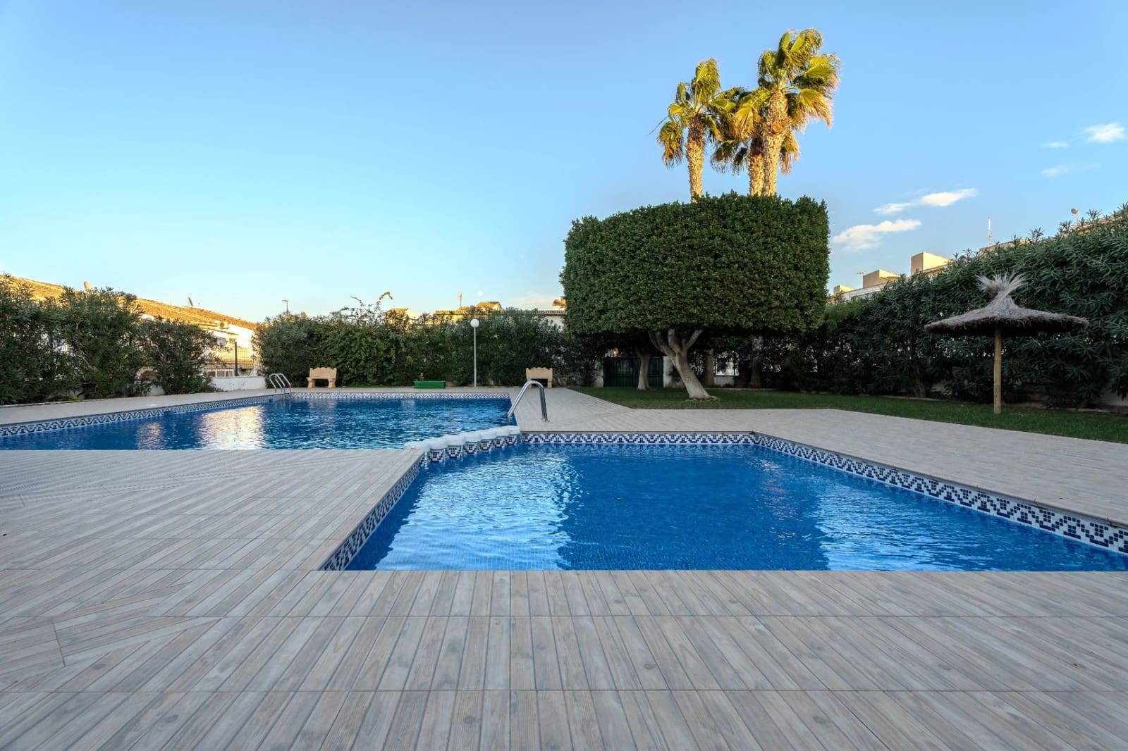 2 bedroom Apartment for sale in Gran Alacant with pool garage - € 184,800 (Ref: 9519683)