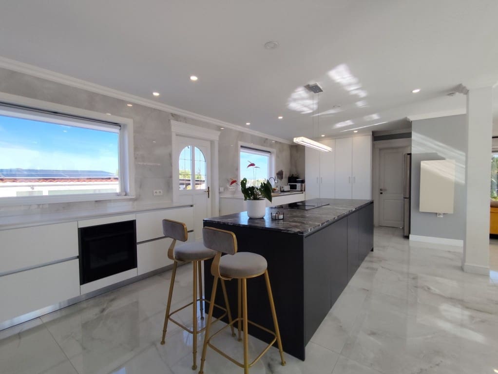 3 soverom Villa til salgs i Mudamiento - € 660 000 (Ref: 9519701)