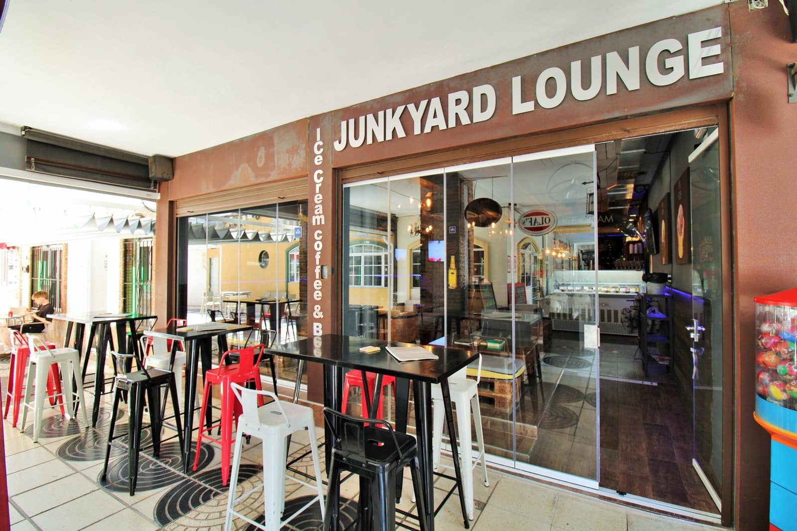 Commerciale in vendita in Villamartin - 299.000 € (Rif: 9557142)