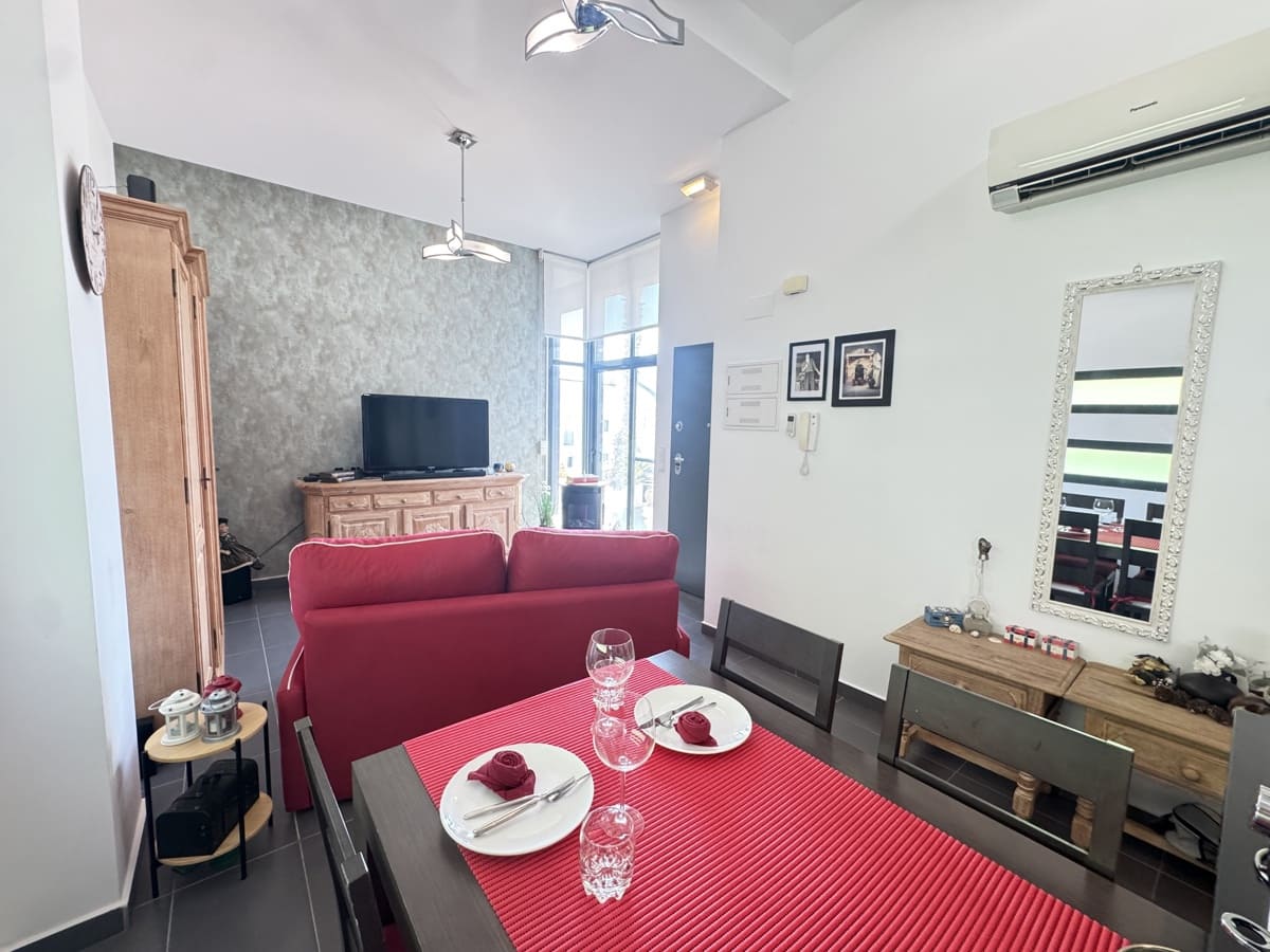 Casa de 2 habitaciones en Villamartin en venta - 356.900 € (Ref: 9563465)