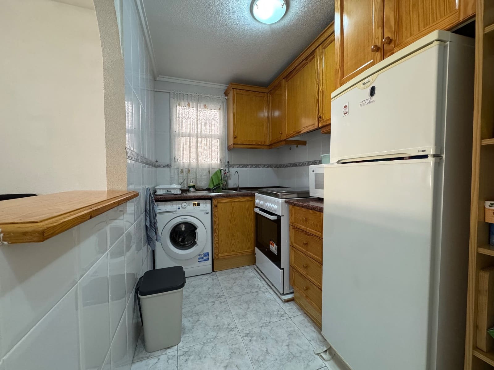 2 bedroom Apartment for sale in Torrevieja - € 139,900 (Ref: 9563621)