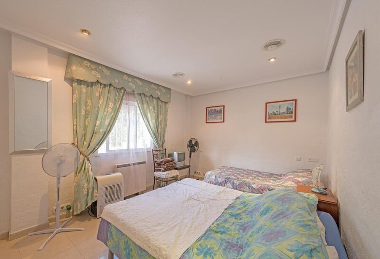 4 sypialnia Willa na sprzedaż w La Murada z basenem - 299 995 € (Ref: 9573185)