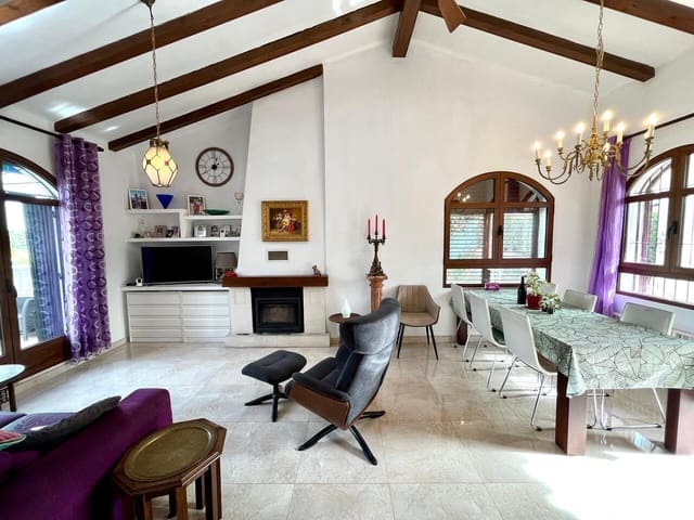 4 soveværelse Villa til salg i Villamartin, Orihuela - € 879.000 (Ref: 9573187)