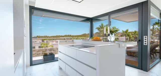 5 sypialnia Willa na sprzedaż w San Miguel de Salinas z basenem garażem - 780 000 € (Ref: 9573277)