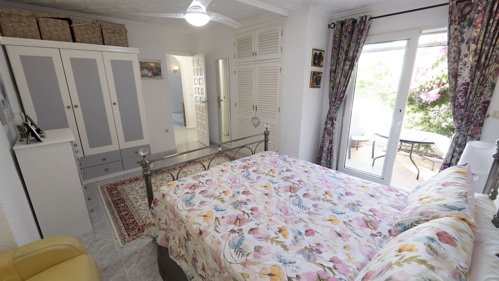 3 soveværelse Villa til salg i Torrevieja med swimmingpool garage - € 335.000 (Ref: 9573280)