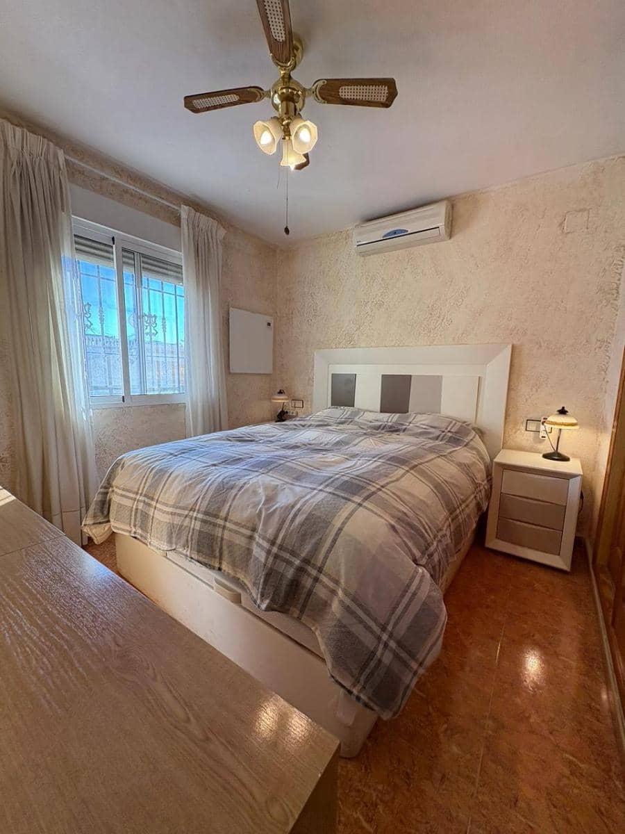 Pareado de 3 habitaciones en San Fulgencio en venta con piscina - 199.500 € (Ref: 9573308)