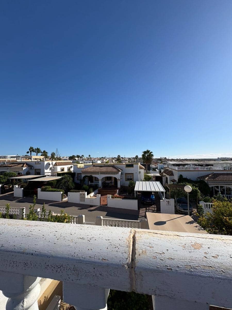 Pareado de 3 habitaciones en San Fulgencio en venta con piscina - 199.500 € (Ref: 9573308)