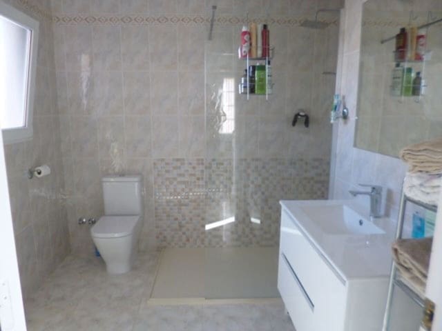 3 quarto Moradia para venda em Playa Flamenca, Orihuela com piscina - 389 000 € (Ref: 9573357)
