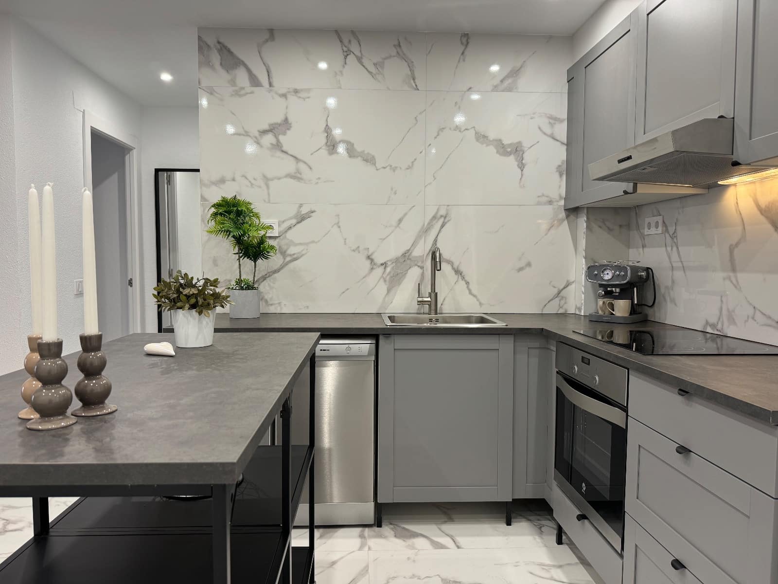 4 makuuhuone Huoneisto myytävänä paikassa Torrevieja mukana 
autotalli - 239 000 € (Ref: 9573361)