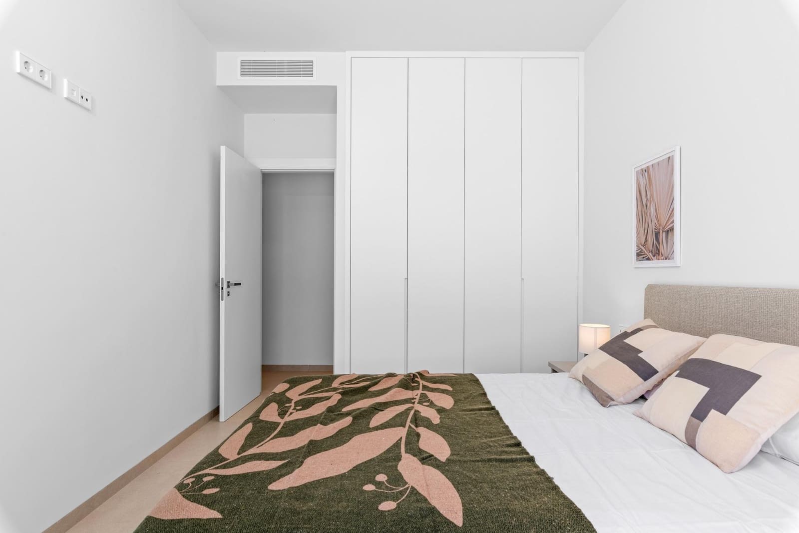 3 sypialnia Willa na sprzedaż w Los Alcazares z basenem garażem - 689 900 € (Ref: 9577147)