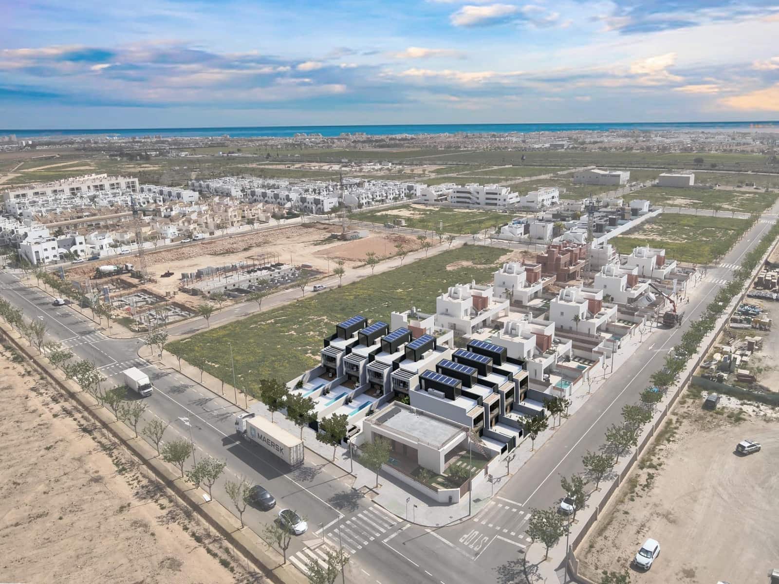 3 soveværelse Byhus til salg i Pilar de la Horadada med swimmingpool garage - € 385.000 (Ref: 9577518)