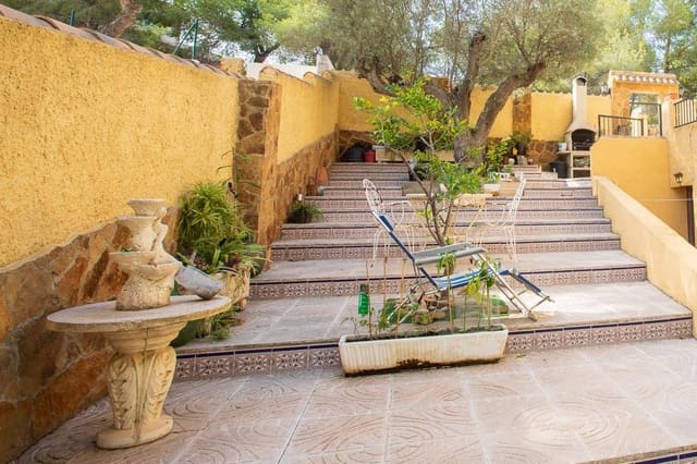 6 quarto Moradia para venda em Villamartin, Orihuela com piscina garagem - 450 000 € (Ref: 9577683)