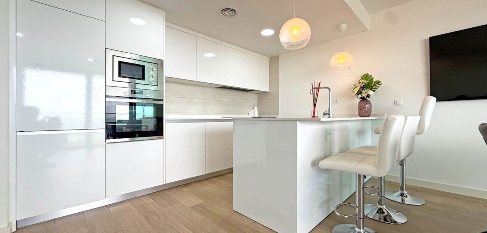 3 soverom Leilighet til salgs i Playa Paraiso med svømmebasseng garasje - € 399 500 (Ref: 9577729)