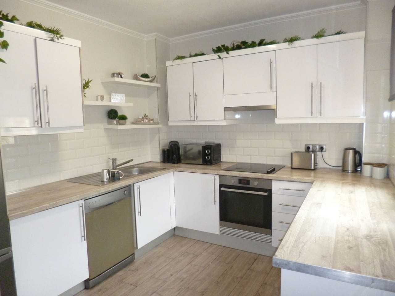 4 makuuhuone Huvila myytävänä paikassa Playa Flamenca - 399 995 € (Ref: 9577751)