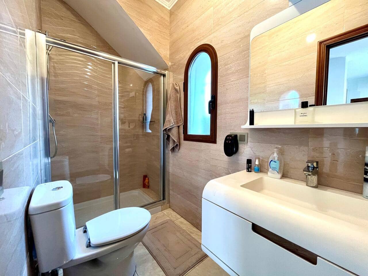 4 sovrum Villa till salu i Villamartin - 879 000 € (Ref: 9577755)