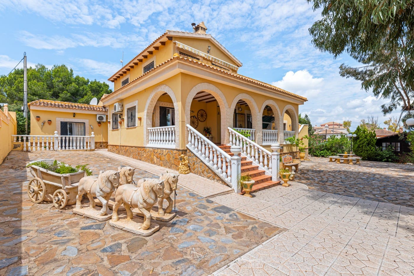 4 Zimmer Villa zu verkaufen in Jacarilla - 350.000 € (Ref: 9577778)
