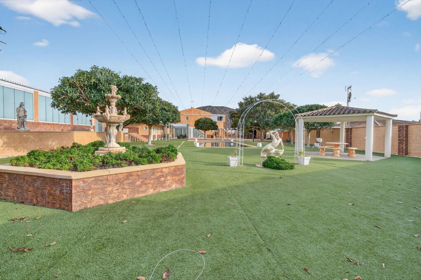 5 soveværelse Villa til salg i Alicante by - € 815.000 (Ref: 9577990)