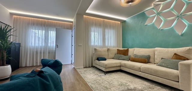 3 slaapkamer Huis te koop in Orihuela Costa, Orihuela met zwembad garage - € 249.000 (Ref: 9577997)