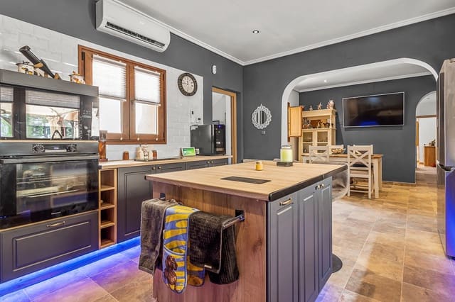 4 soveværelse Finca/Landehus til salg i Torremendo, Orihuela - € 575.000 (Ref: 9593476)