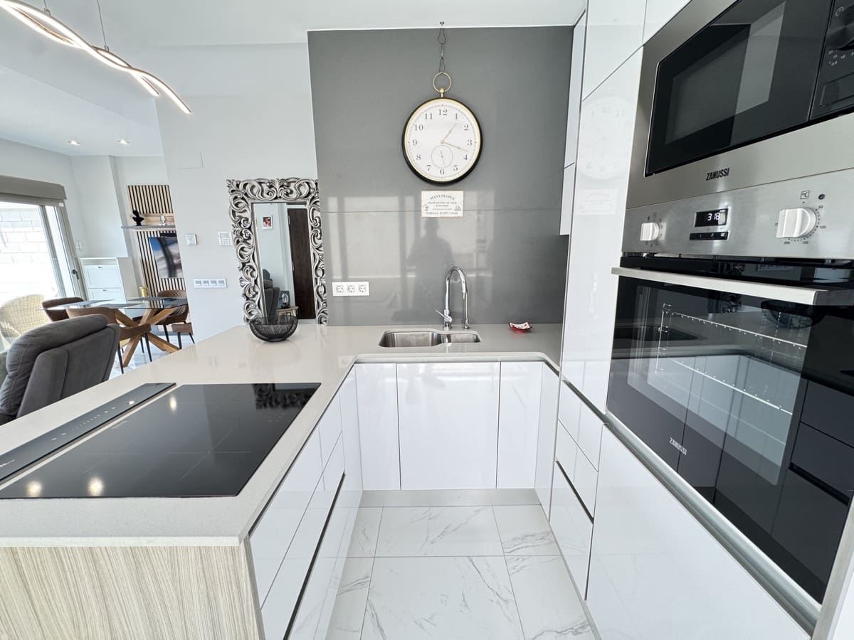 4 soveværelse Villa til salg i Villamartin - € 450.000 (Ref: 9593486)