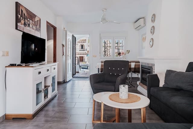 3 quarto Casa em Banda para venda em Villamartin, Orihuela com piscina - 299 000 € (Ref: 9593670)