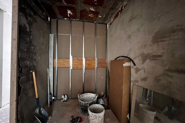 4 quarto Apartamento para venda em Alicante cidade - 399 000 € (Ref: 9593700)