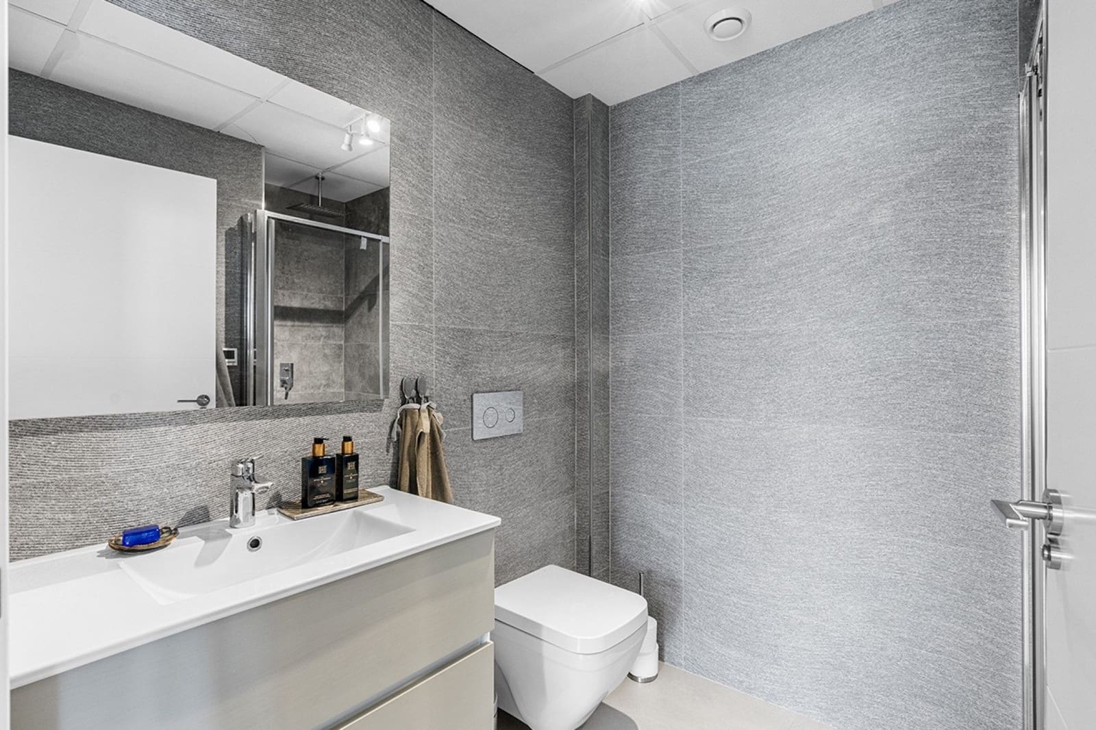 2 sovrum Lägenhet till salu i Gran Alacant med pool garage - 419 000 € (Ref: 9593701)