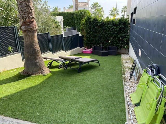 3 soveværelse Villa til salg i Villamartin, Orihuela med swimmingpool - € 339.900 (Ref: 9593742)