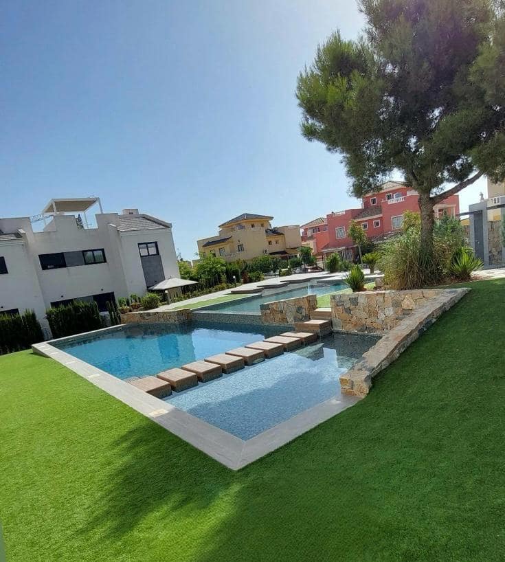 2 soveværelse Lejlighed til salg i Los Balcones med swimmingpool - € 269.900 (Ref: 9593746)