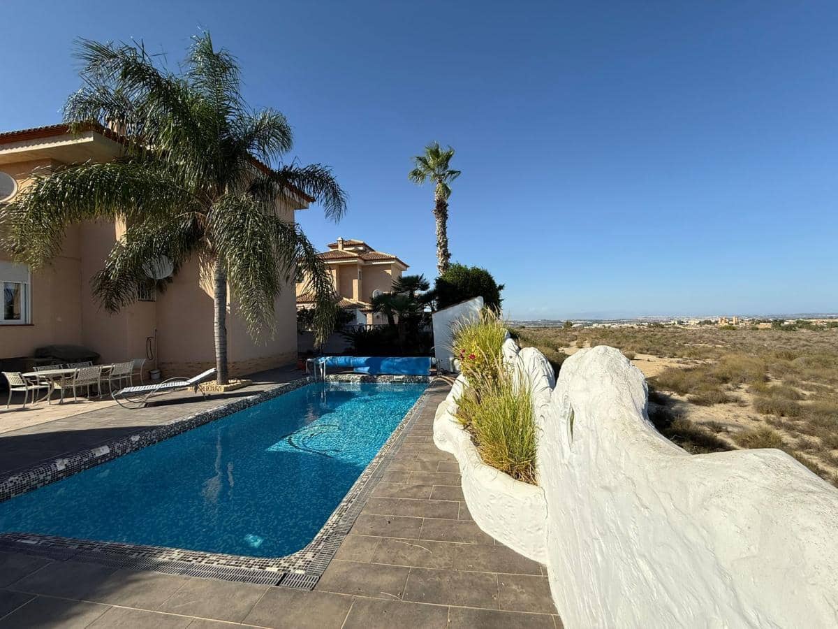 3 makuuhuone Huvila myytävänä paikassa San Miguel de Salinas - 525 000 € (Ref: 9594437)