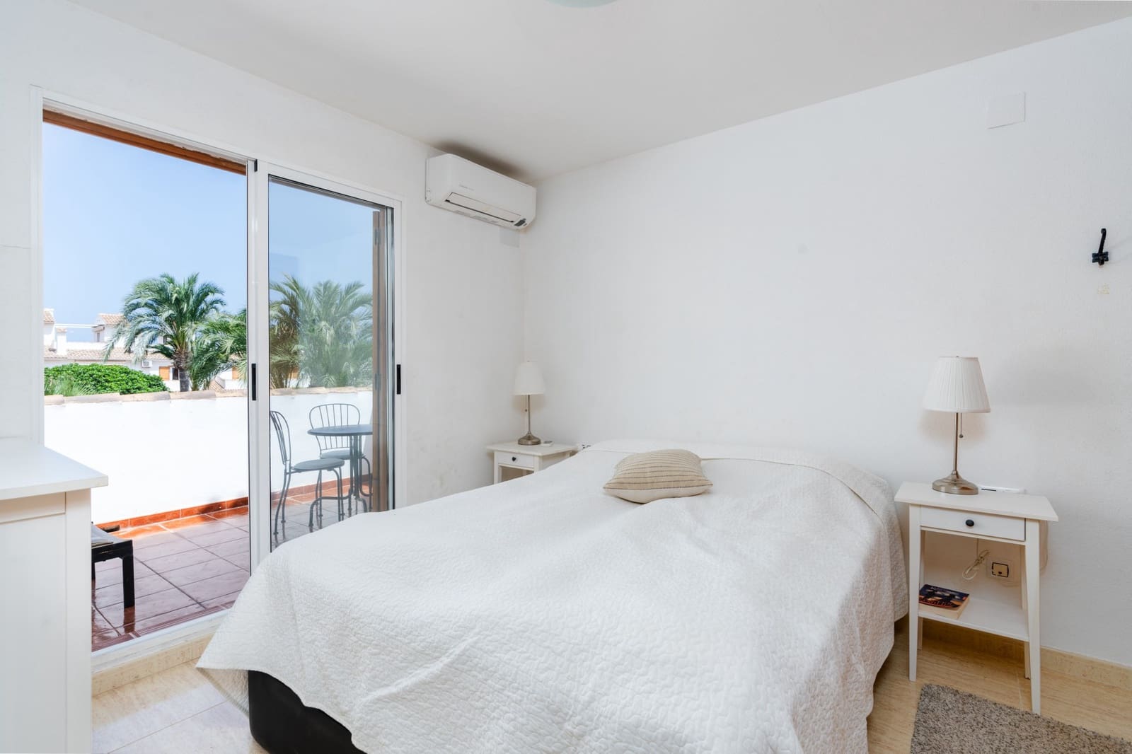 6 bedroom Townhouse for sale in Gran Alacant with pool garage - € 349,000 (Ref: 9612708)