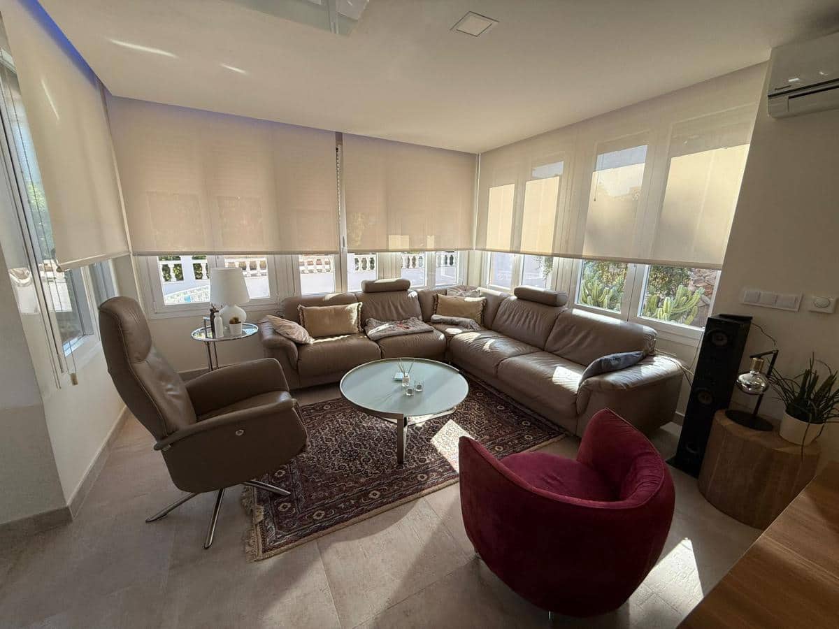 3 slaapkamer Villa te koop in San Miguel de Salinas met zwembad garage - € 525.000 (Ref: 9612825)